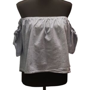 Shelly Off The Shoulder Crop Top